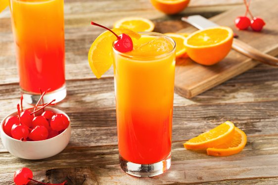 tequila sunrise cocktail